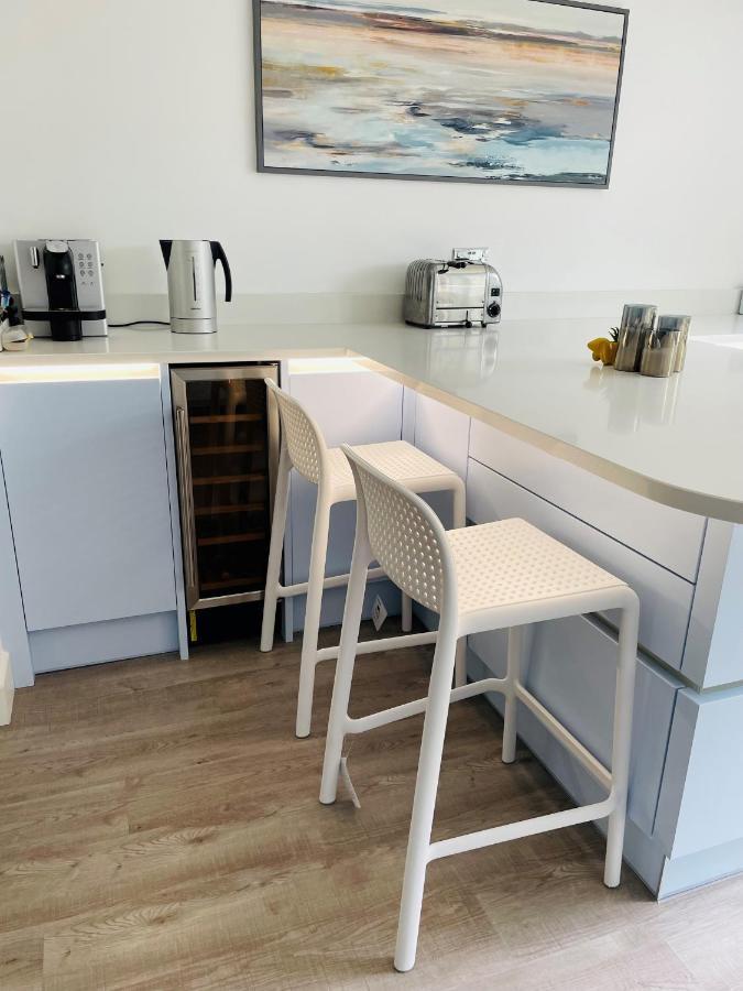 Peterborough, Hampton Vale Lakeside En-Suite Large Double Bedroom With Great Modern Facilities Exterior photo